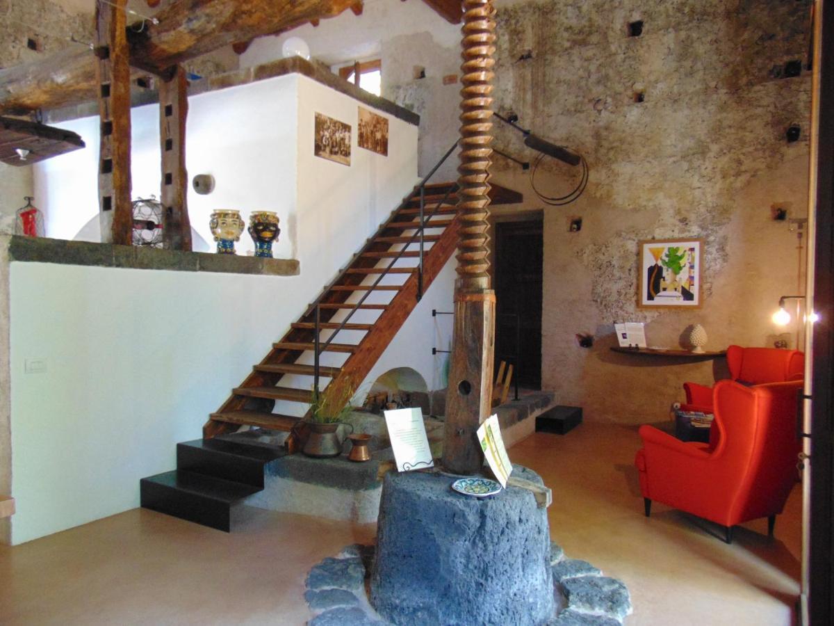 La Corte Di Bafe B&B "Slow Life" Zafferana Etnea Εξωτερικό φωτογραφία